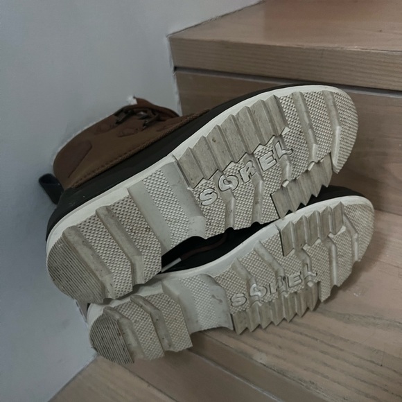 Sorel snow boots - Picture 4 of 4